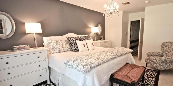 1024x768 Bedroom : Exquisite Floral Bedroom Wallpaper Design With Cream