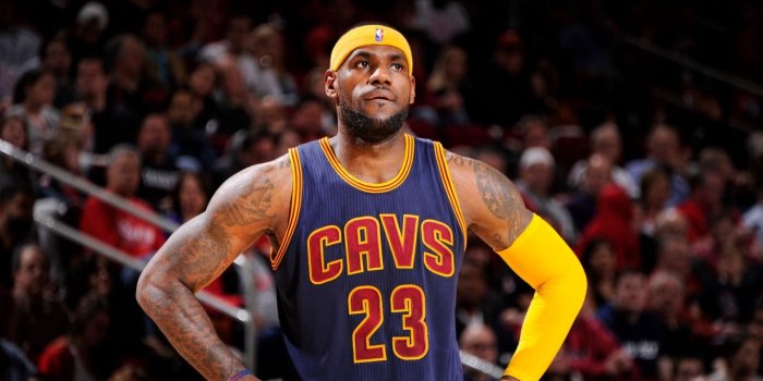 1366x768 Download wallpaper 1366x768 lebron james, nba, cleveland cavaliers