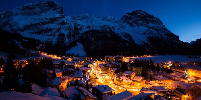 2048x1367 Winter Night Wallpapers For Iphone ~ Monodomo | wall in 2019