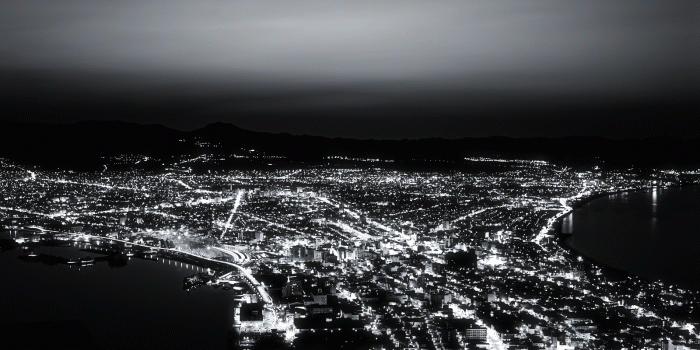 1600x1200 Black And White City Wallpaper #7032350