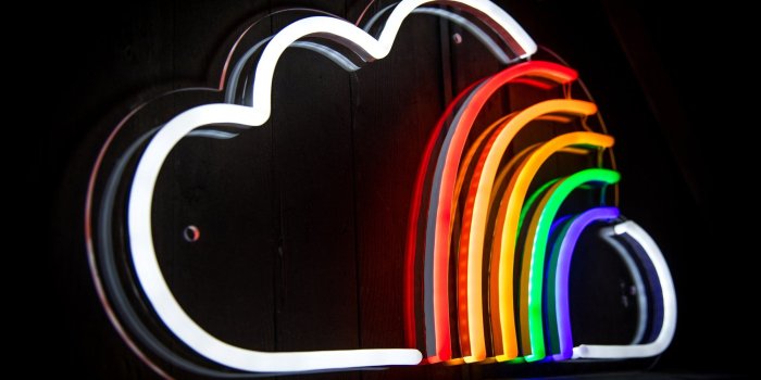 1999x1333 Cloud Rainbow LED Sign