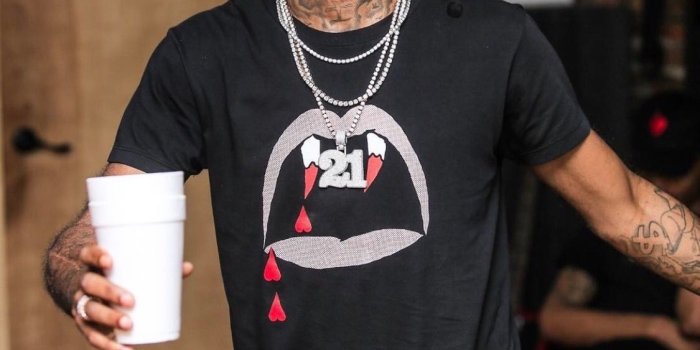 1125x1384 pinny •• @stargirllust 