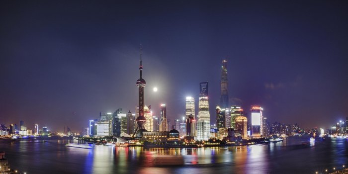 4485x2659 Shanghai at Night 4K wallpaper