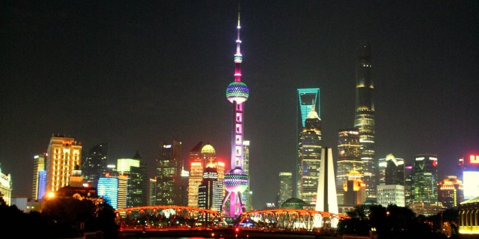 2304x3456 Shanghai by night : wallpapers