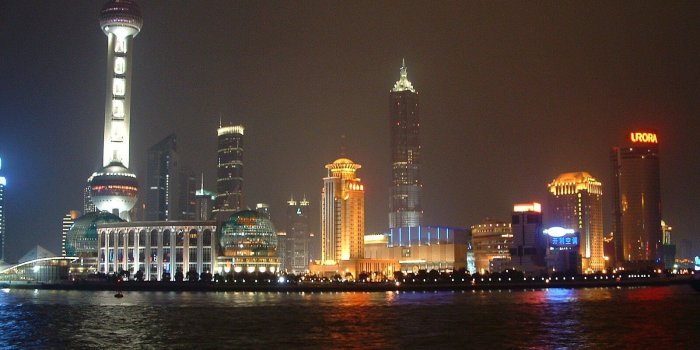 1600x1200 Buildings & City: The New Shanghai Skyline At Night, picture nr. 31180