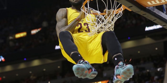 2961x2169 LeBron James Slam Dunk wallpaper 2018 in Basketball