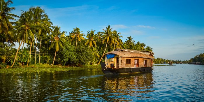 2560x1440 Desktop Wallpapers India Alappuzha Kerala Nature Riverboat 2560x1440