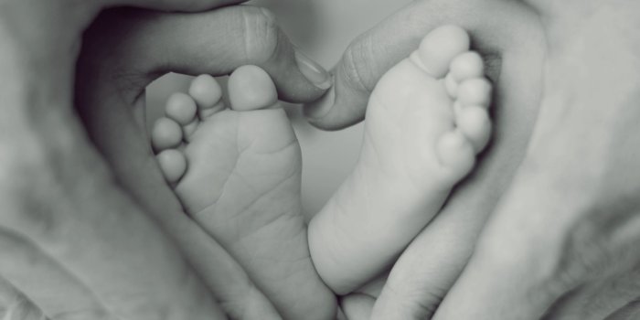 3415x3415 Download wallpaper 3415x3415 family, hands, love, child, happiness