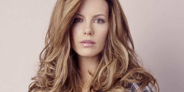 1600x1200 pic new posts: Kate Beckinsale Iphone Hd Wallpaper