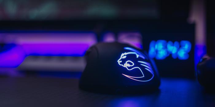 6000x3455 Selective Focus Photography Of Black Gaming Mouse - Free Stock Photo