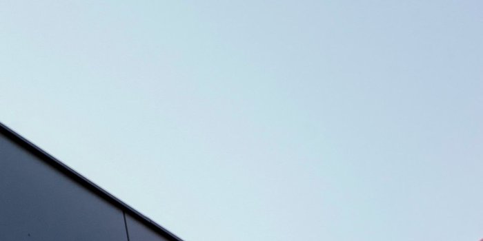 1125x2436 10 Simple iPhone X Wallpapers You Should Download (Ep.2) - iOS Hacker