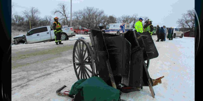 1920x1080 Sheriff: Man airlifted, horse killed in buggy-truck crash in Howard