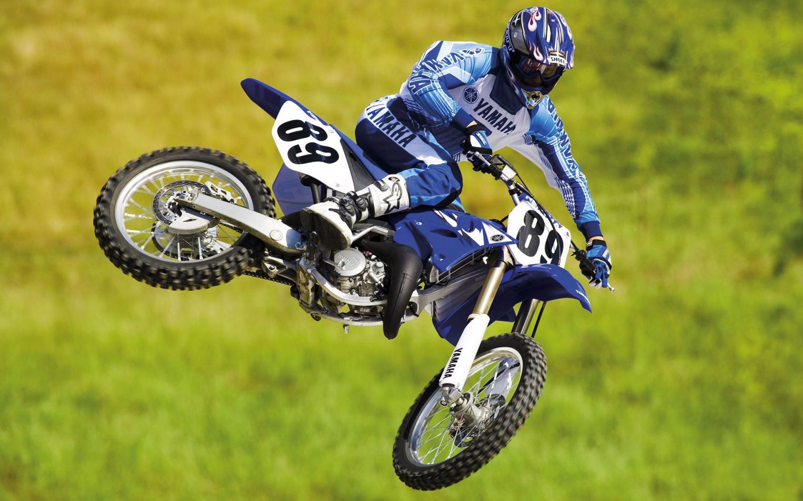 1920x1200 Best Yamaha Motocross Biker Wallpaper Wallpaper | WallpaperLepi