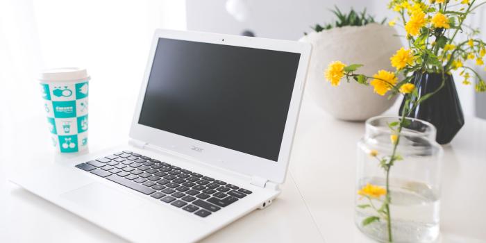 3840x2400 White Acer Laptop ❤ 4K HD Desktop Wallpaper for 4K Ultra HD TV