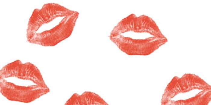 750x1200 Big Kiss - send a note to someone special | Tory Burch Beauty | Tory