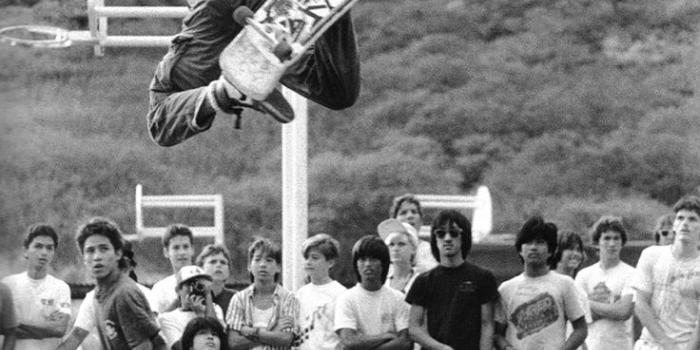 736x1114 Group of Old School Skateboarding Wallpaper