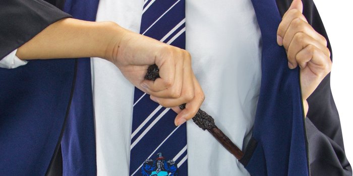 2000x2000 Luna Lovegood – Cinereplicas UK