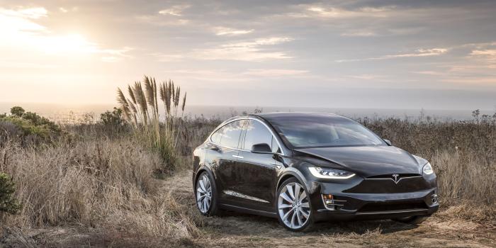 3840x2562 Tesla Model X Wallpapers