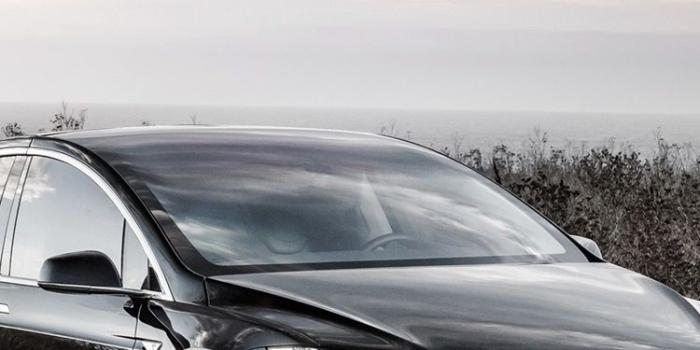 750x1334 Tesla Model X black electric car 750x1334 iPhone 8/7/6/6S wallpaper