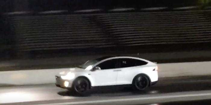 1416x736 2016 White Tesla Model X P100D Ludicrous Pictures, Mods, Upgrades