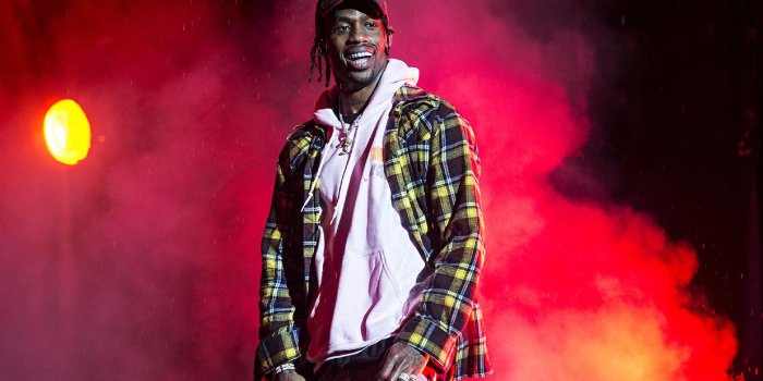 2560x1693 Travis Scott Smile HD Background Wallpaper 66501 2560x1693px