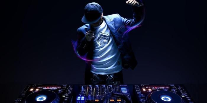 1366x768 DJ Wallpapers