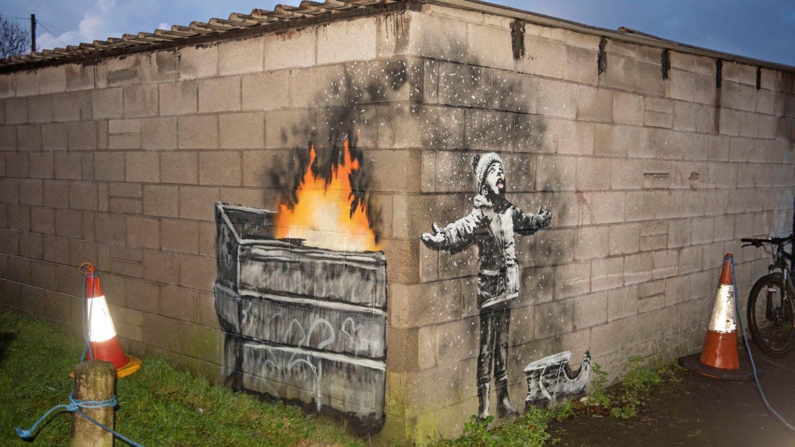 2048x1152 130 Amazing Banksy Graffiti Artworks With Locations | 2019 UPDATED
