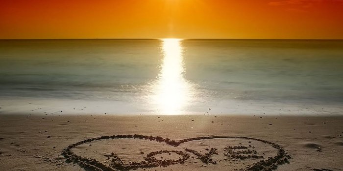 1600x1200 Gold beach sunset Wallpapers, Beach Pictures and images 1600x1200