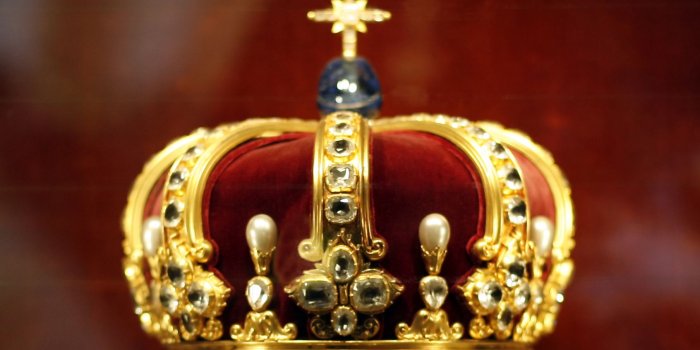 1692x1269 67+] Crown Royal Wallpaper on WallpaperSafari