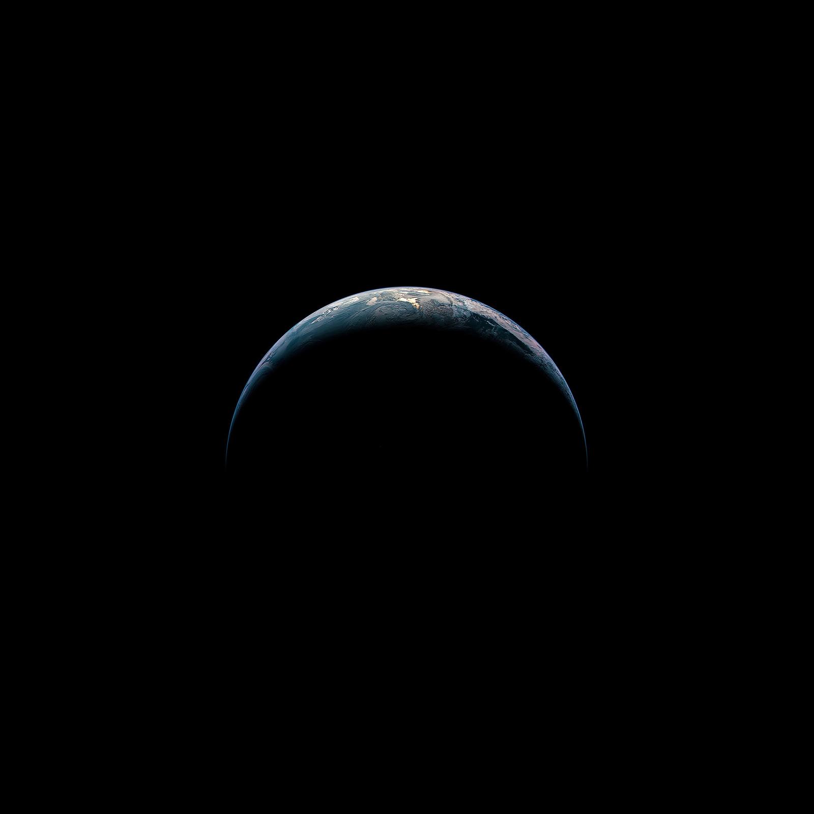 2732x2732 ac94-wallpaper-ios8-apple-iphone6-plus-earth-from-sky-wallpaper