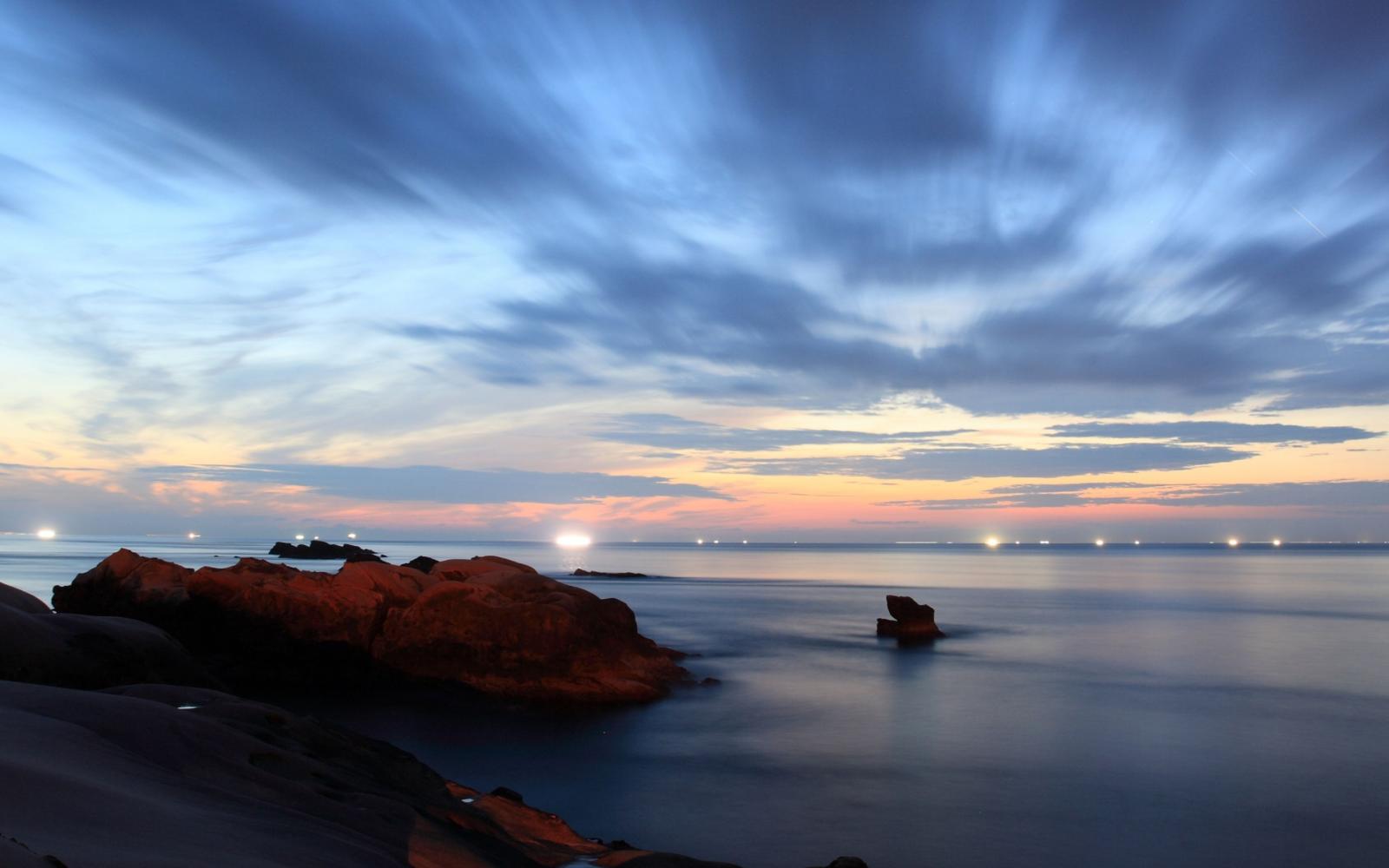 2880x1800 IOS 8 Wallpapers