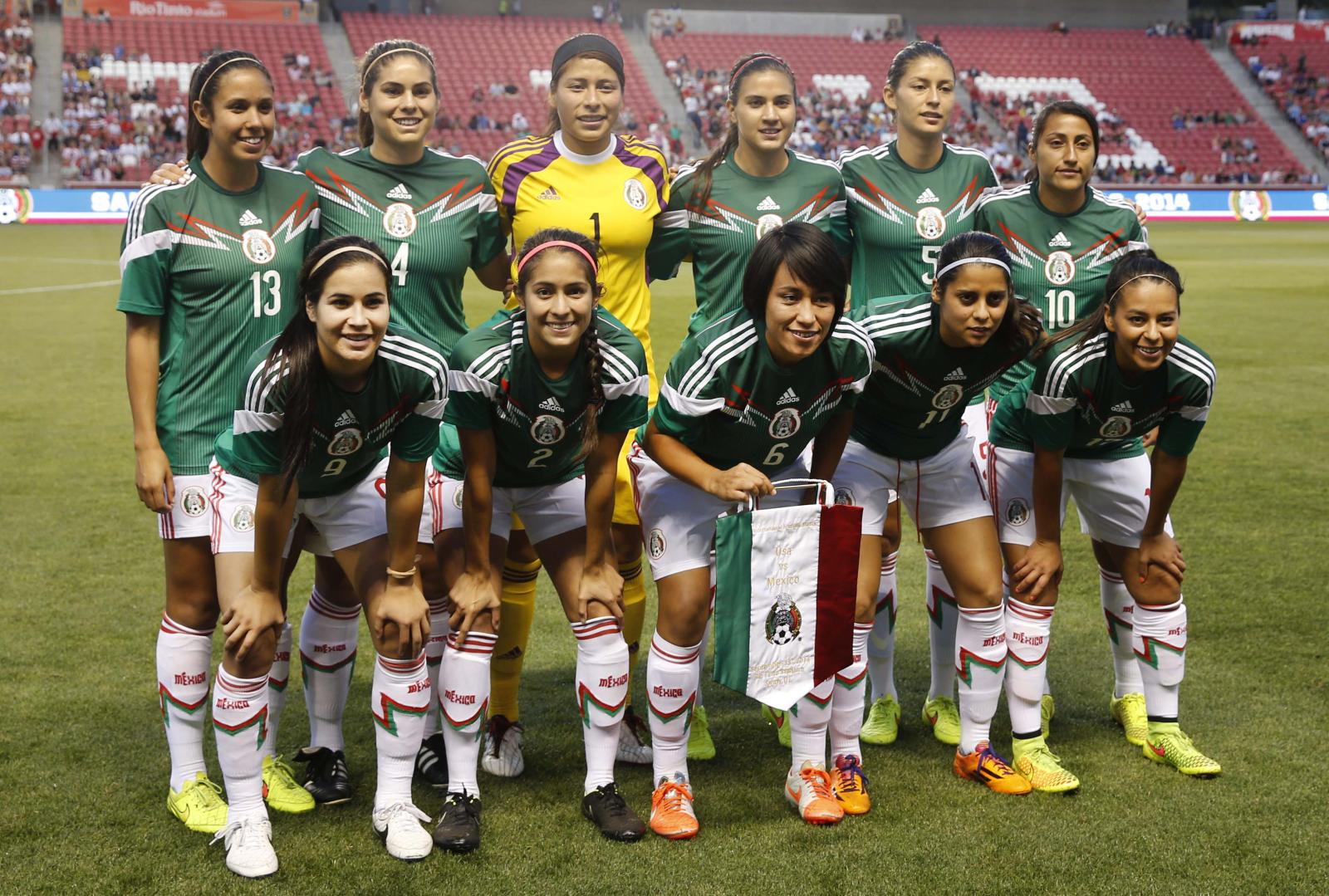 3571x2410 25205 mexican soccer team wallpaper