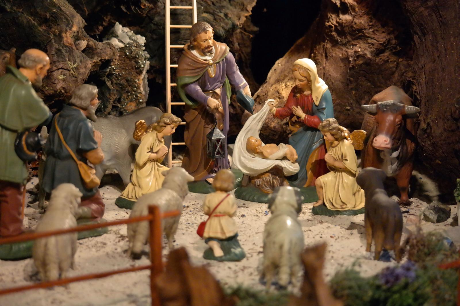 5472x3648 the nativity figurine free image | Peakpx