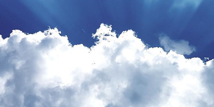 736x1308 12 Blue Wallpapers for your Blue iPhone XR | Preppy Wallpapers