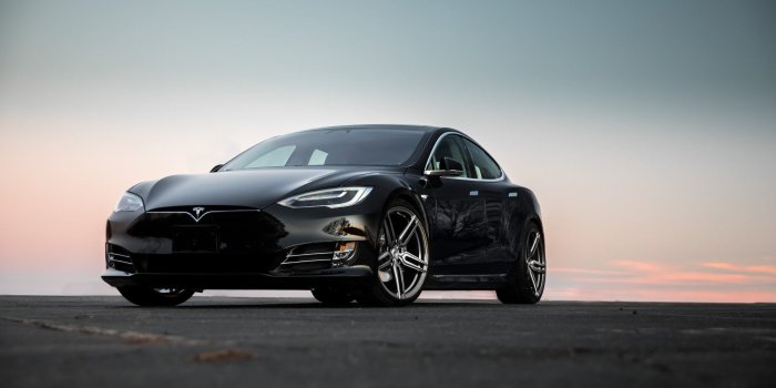 2000x1333 Black Tesla Model S Dual Motor wallpapers Collection