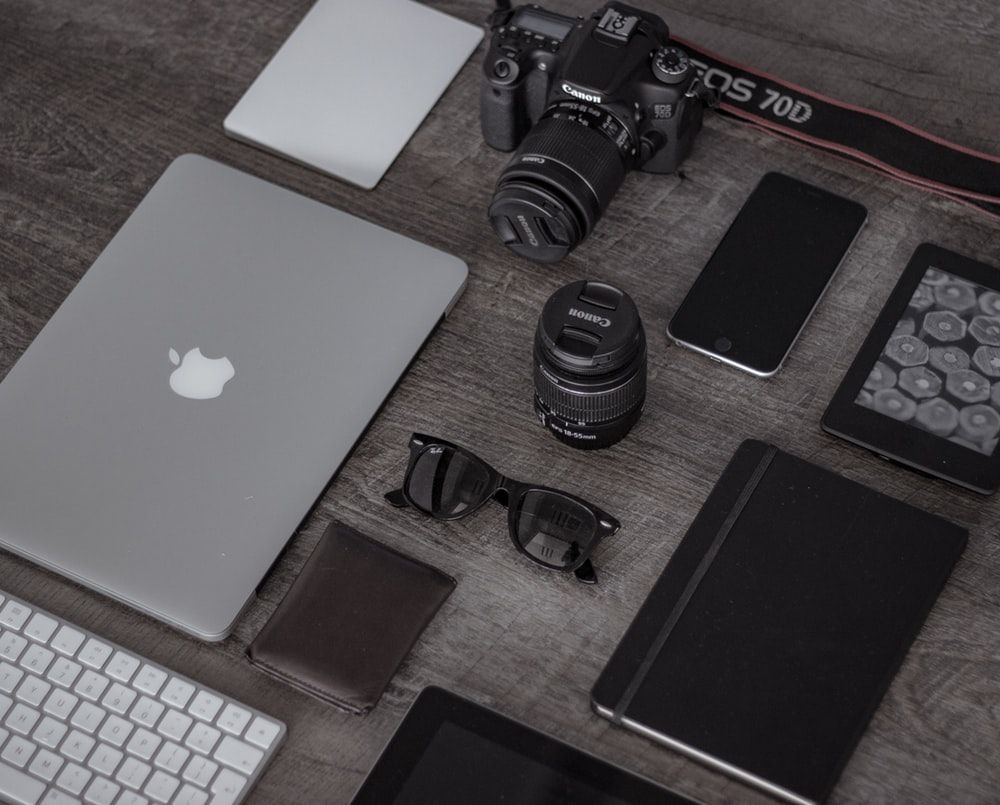 1000x805 500+ Gadget Pictures [HD] | Download Free Images on Unsplash