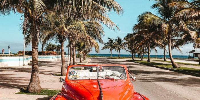 1000x1333 100+ Old Car Pictures | Download Free Images on Unsplash