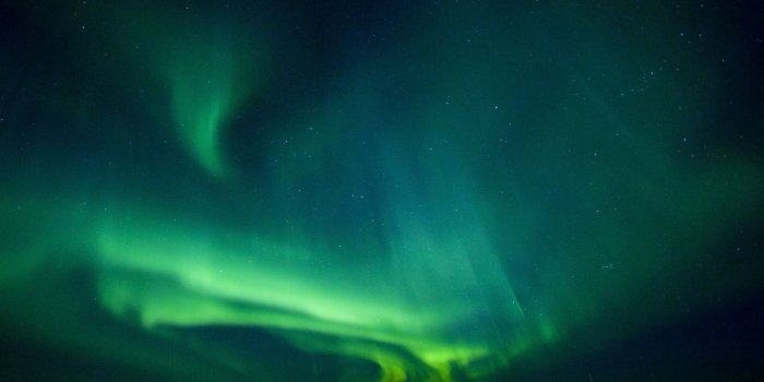 1680x1050 Vista-Blue-And-Purple-Aurora-HD-desktop-Widescreen-wallpaper