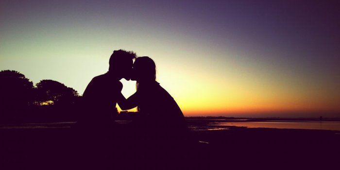 1280x720 Wallpaper Kiss, Couple, Sunset, Romantic, HD, Love, #9036