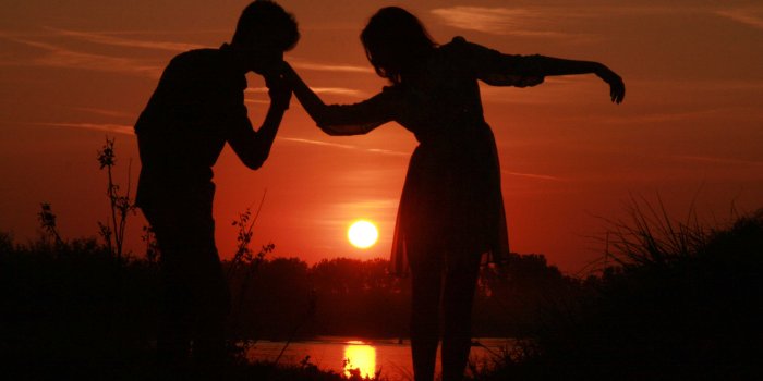 3888x2592 15+ Pictures of Love Couples at Sunset, Couple Sunset Wallpapers