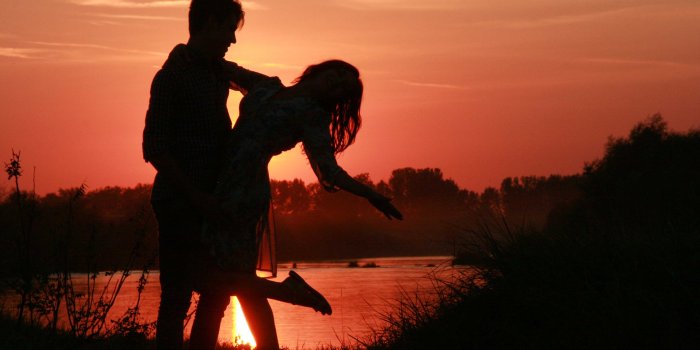 3888x2592 15+ Pictures of Love Couples at Sunset, Couple Sunset Wallpapers