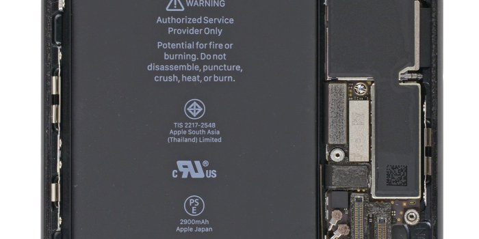 2142x3808 Turn Your Phone Inside Out: iPhone 7 and 7 Plus Internals Wallpapers