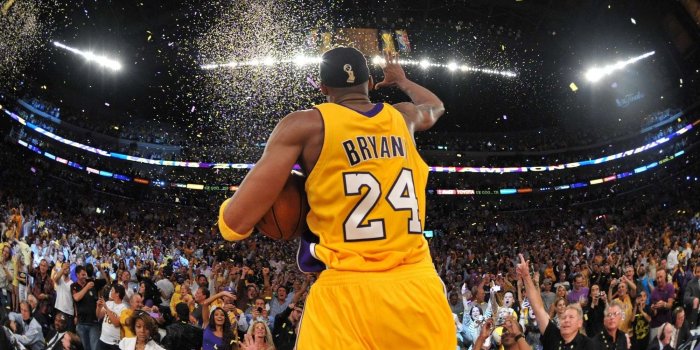 2000x1123 Kobe Bryant Black Mamba HD Wallpaper - Artistic Wallpapers