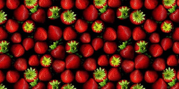 2560x1600 Strawberry Wallpapers HD