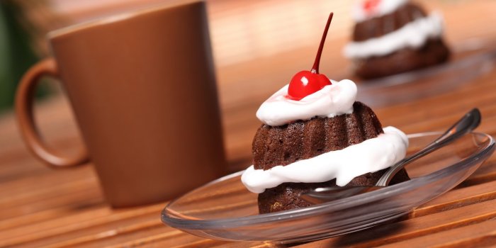 1920x1080 50+] Birthday Cake Wallpaper on WallpaperSafari