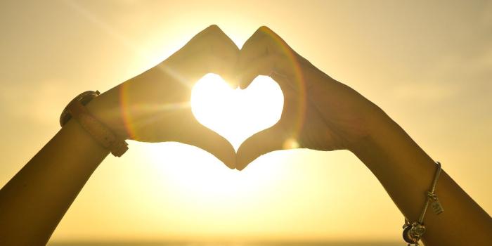 1600x1025 Sunset, Hands, Love, Woman, Wallpapers For Couples, Romance, Beauty