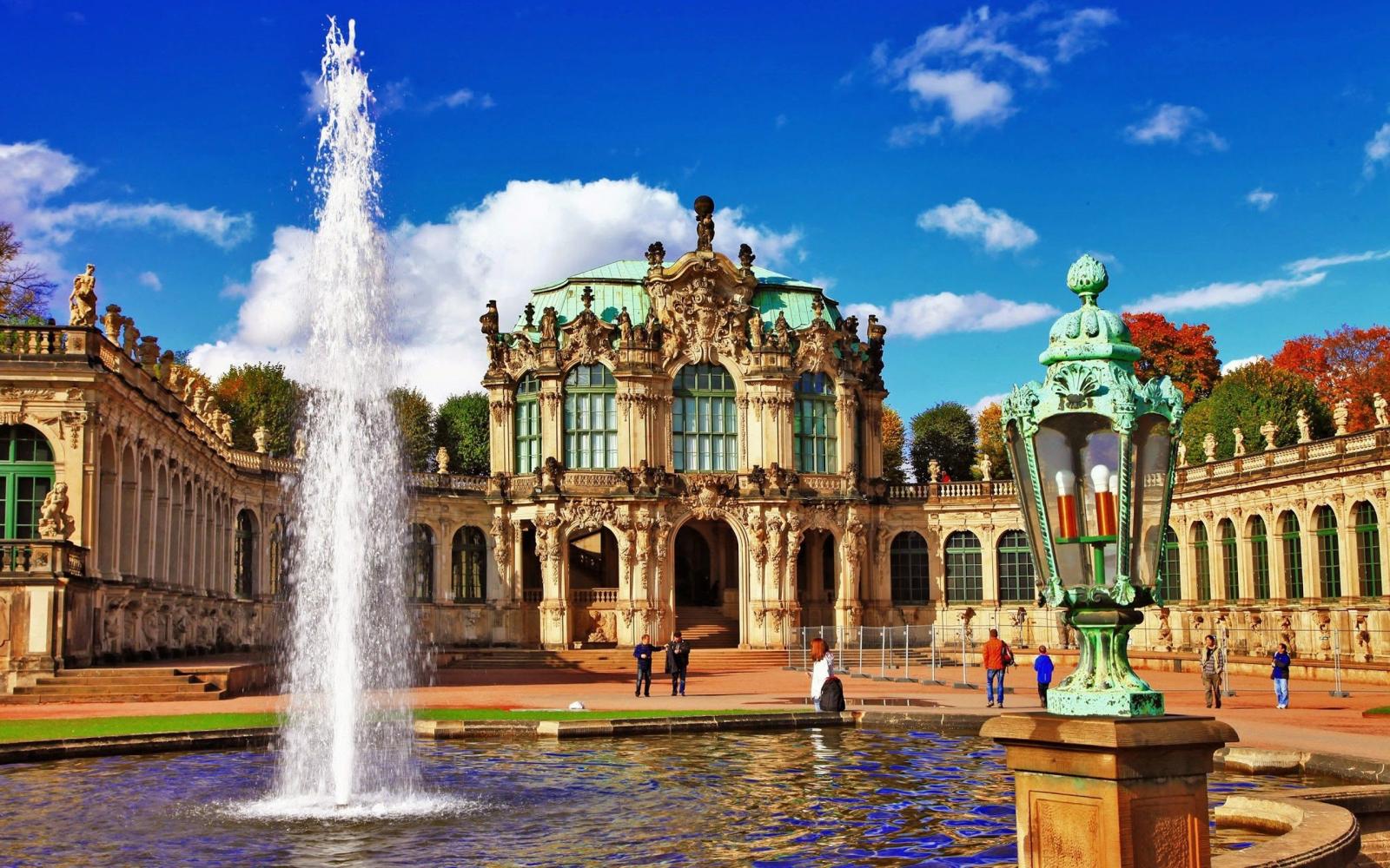 2560x1600 Zwinger Museum in Dresden City Germany Wallpaper | HD Wallpapers