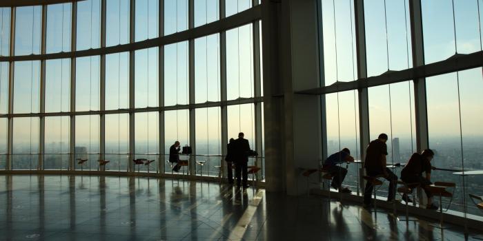 2560x1600 Tall Building ❤ 4K HD Desktop Wallpaper for 4K Ultra HD TV • Dual