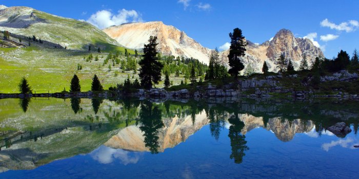 1920x1200 Featured Wallpapers - Windows Help