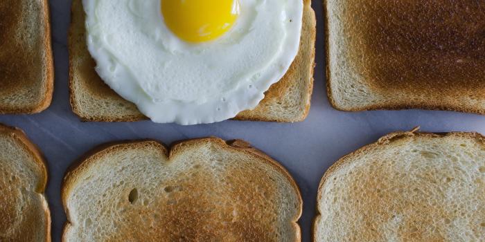 3205x4486 one fried egg on toast for breakfastegg on toast wallpaper and